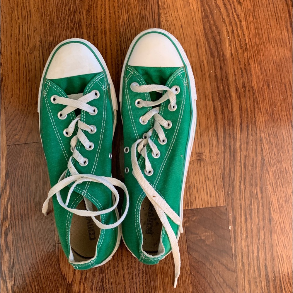 Green Converse Chuck Taylor’s Men’s 8 Women’s 10